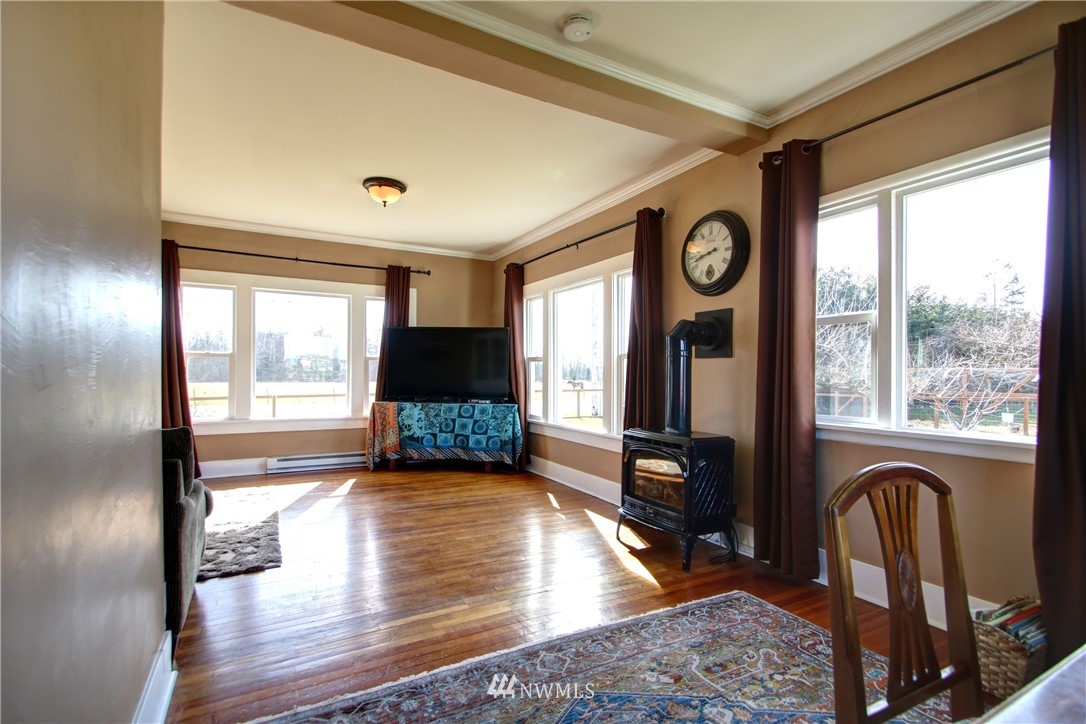 14379 Josh Wilson Road Burlington, WA 98233 - Photo 13 of 23 Gallery Image 13