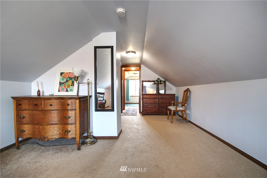 14379 Josh Wilson Road Burlington, WA 98233 - Photo 17 of 23 Gallery Image 17