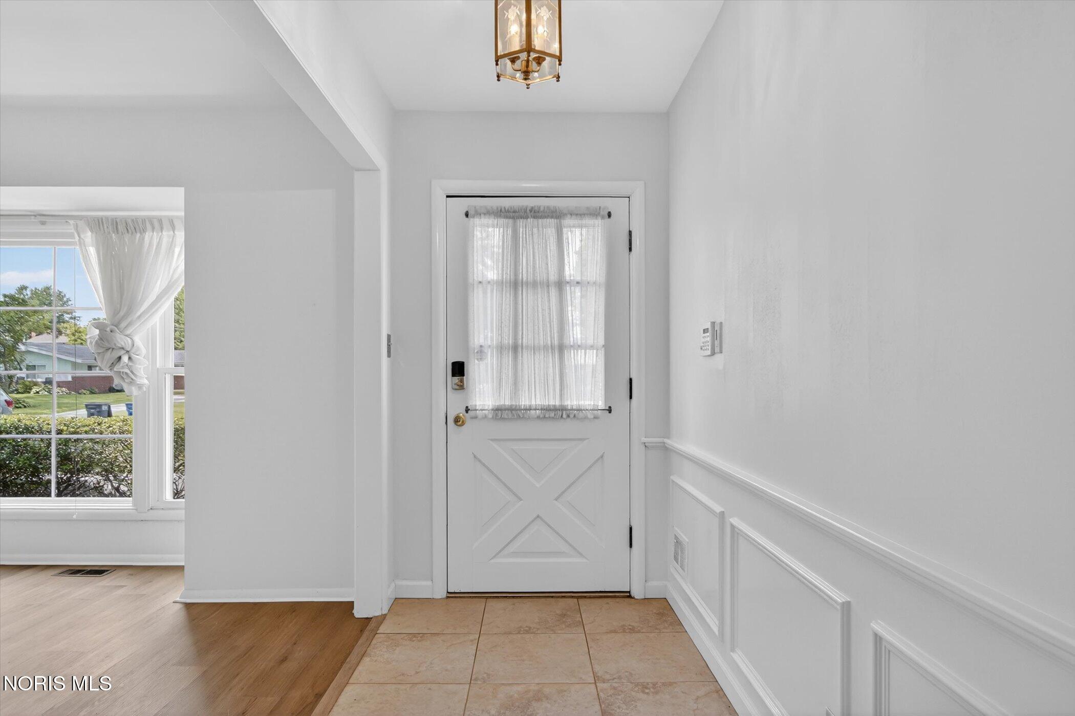 3860 Surrey Road Toledo, OH 43623 - Photo 7 of 45 Gallery Image 7