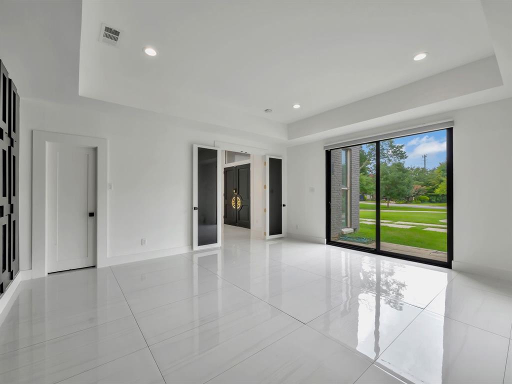 11248 Jamestown Road Dallas, TX 75230 - Photo 7 of 40