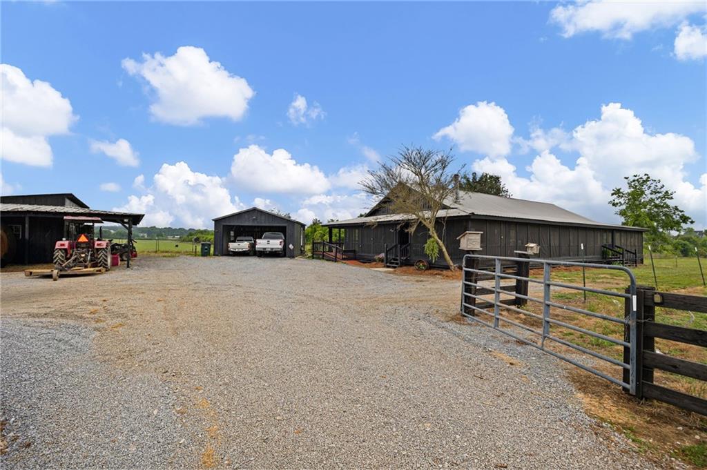 215 Erwin Road Southeast Adairsville, GA 30103 - Photo 2 of 45 Gallery Image 2