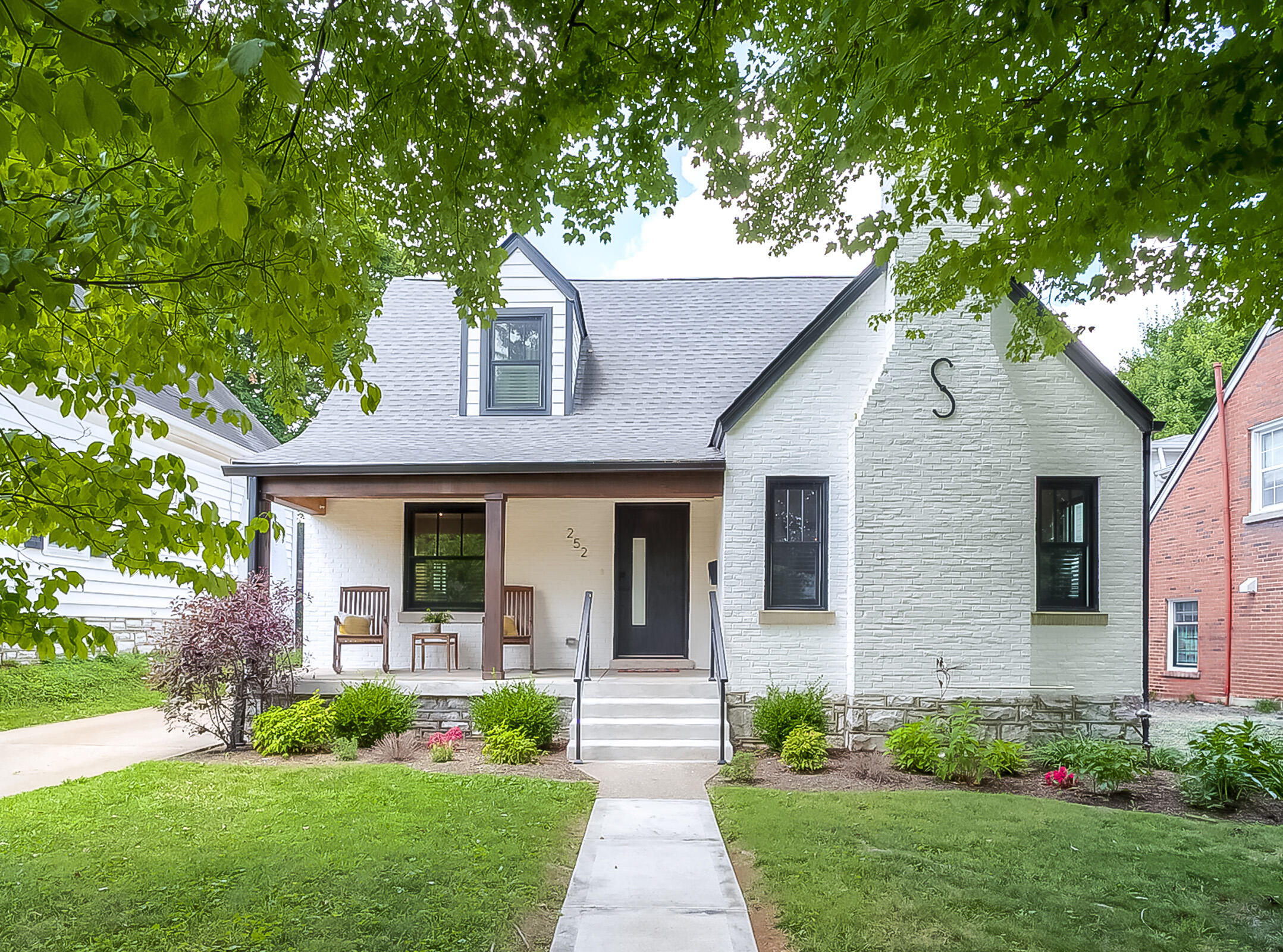 252 Cochran Road Lexington, KY 40502 - Photo 1 of 78 01-1-1