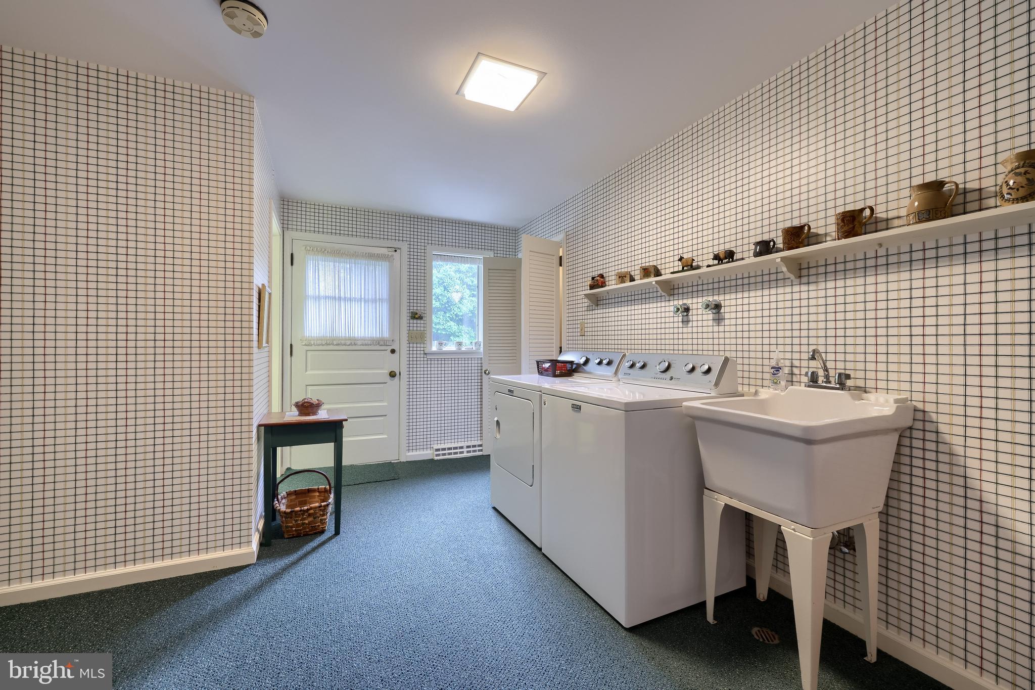 1545 Farr Road Wyomissing, PA 19610 - Photo 50 of 50 Laundry & Mud Room