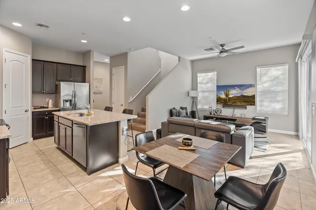 $3,000 | 3020 North 37th Street, Phoenix, AZ 85018