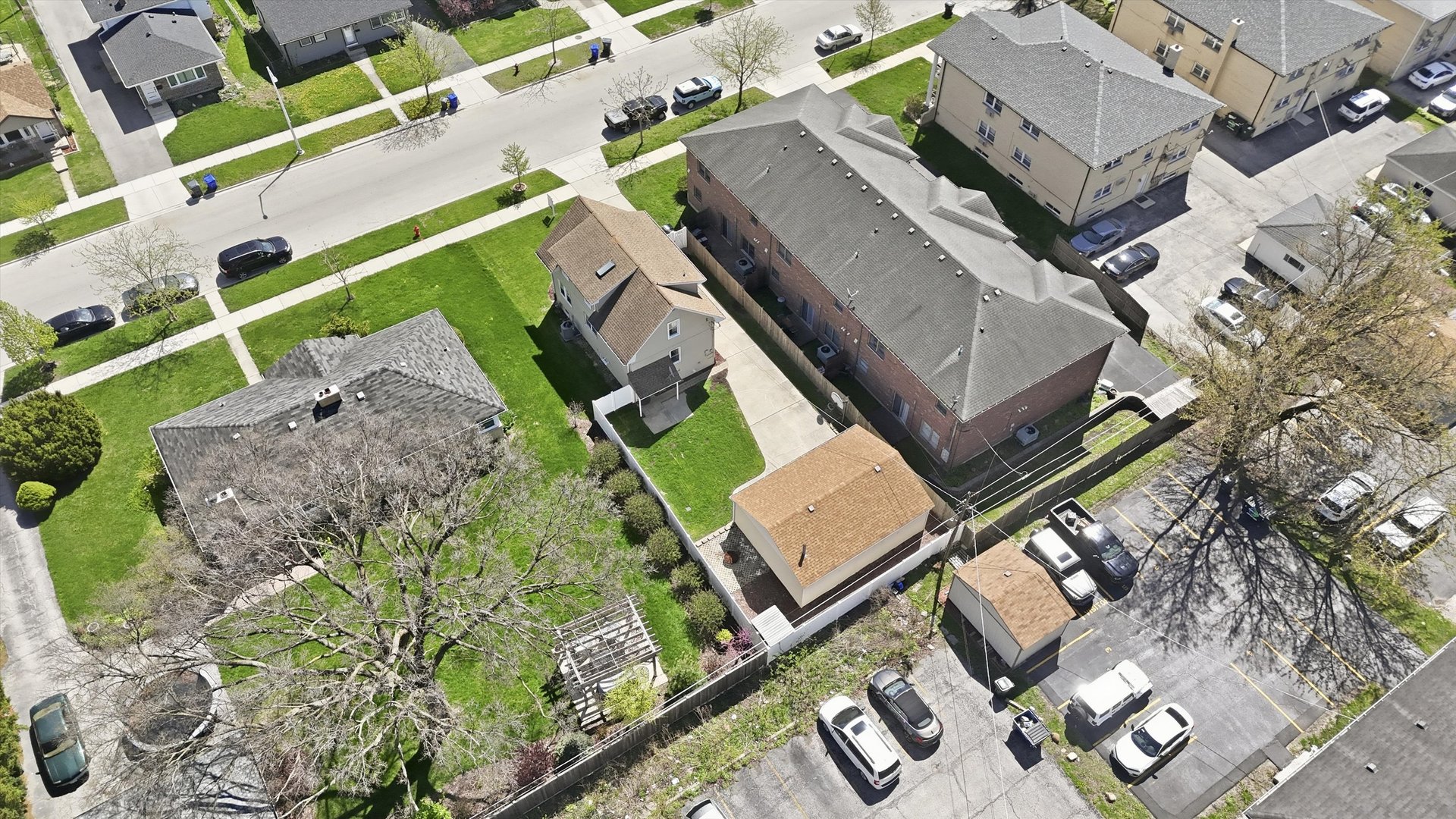 4636 Custer Avenue Brookfield, IL 60513 - Photo 18 of 23 an aerial view of a house with a garden