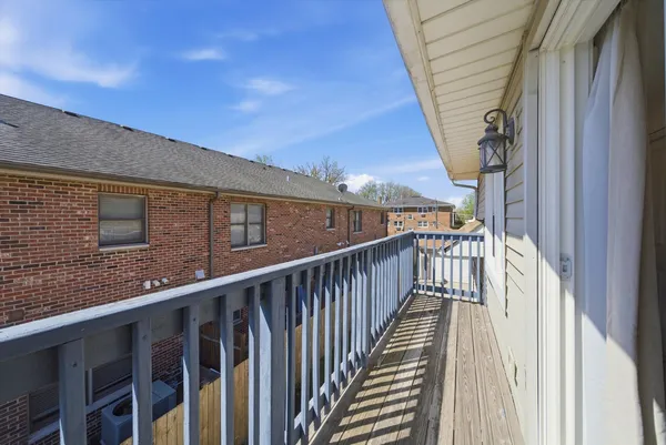 $525,000 | 4636 Custer Avenue, Brookfield, IL 60513