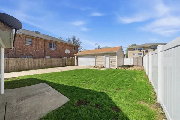 $525,000 | 4636 Custer Avenue, Brookfield, IL 60513