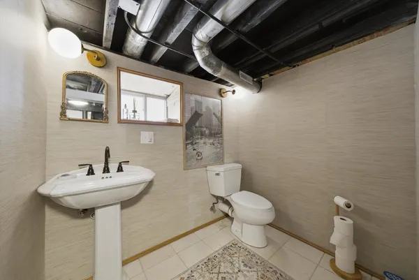 $525,000 | 4636 Custer Avenue, Brookfield, IL 60513