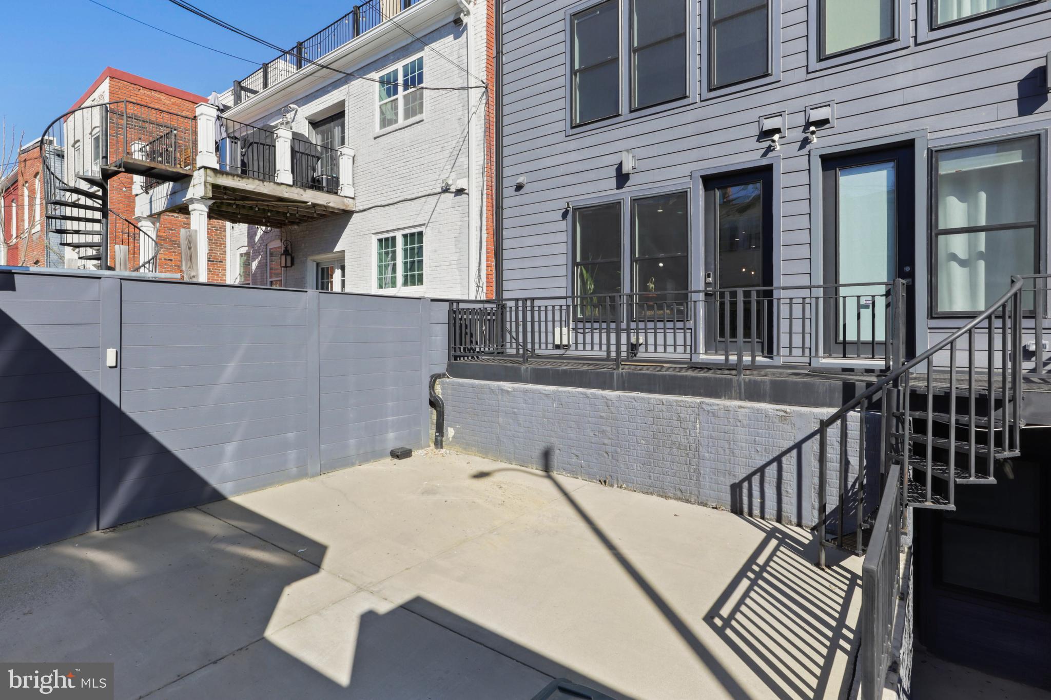 558 Harvard Street Northwest, Unit B Washington, DC 20001 - Photo 52 of 67