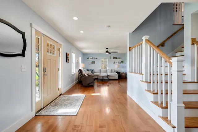 $675,000 | 36 Pearl Street, Grand Isle, VT 05458