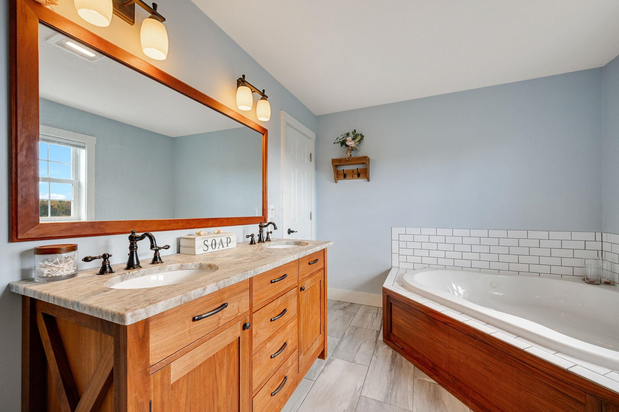 36 Pearl Street Grand Isle, VT 05458 - Photo 21 of 49