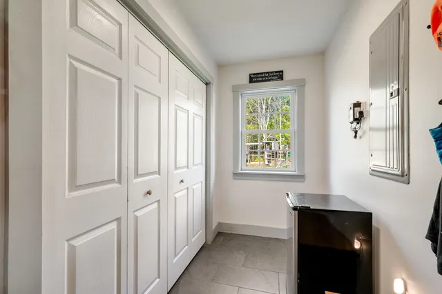 $675,000 | 36 Pearl Street, Grand Isle, VT 05458