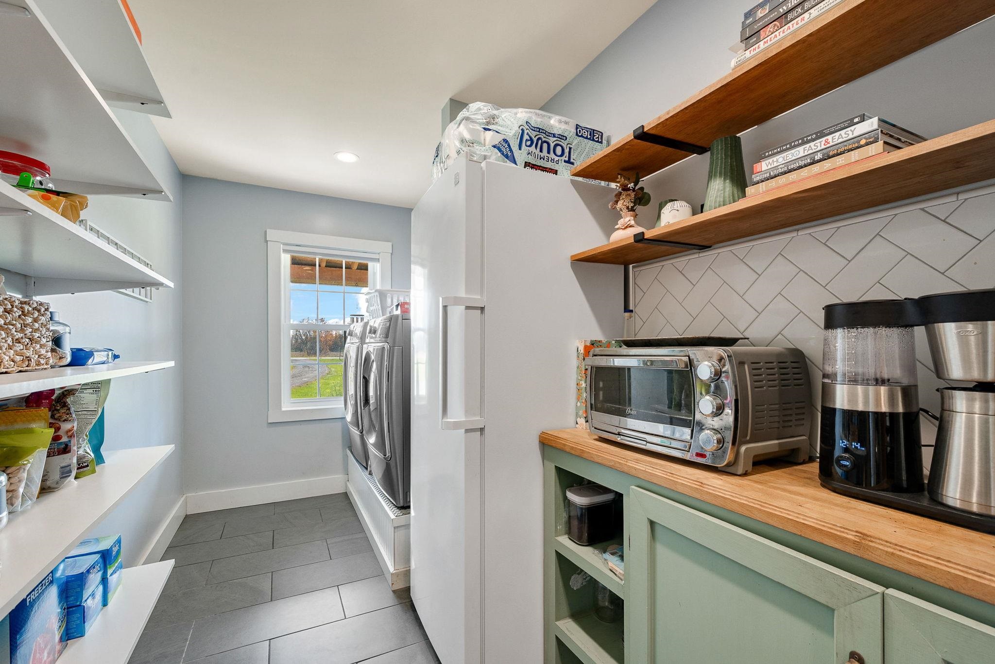 36 Pearl Street Grand Isle, VT 05458 - Photo 8 of 49