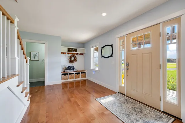 $675,000 | 36 Pearl Street, Grand Isle, VT 05458