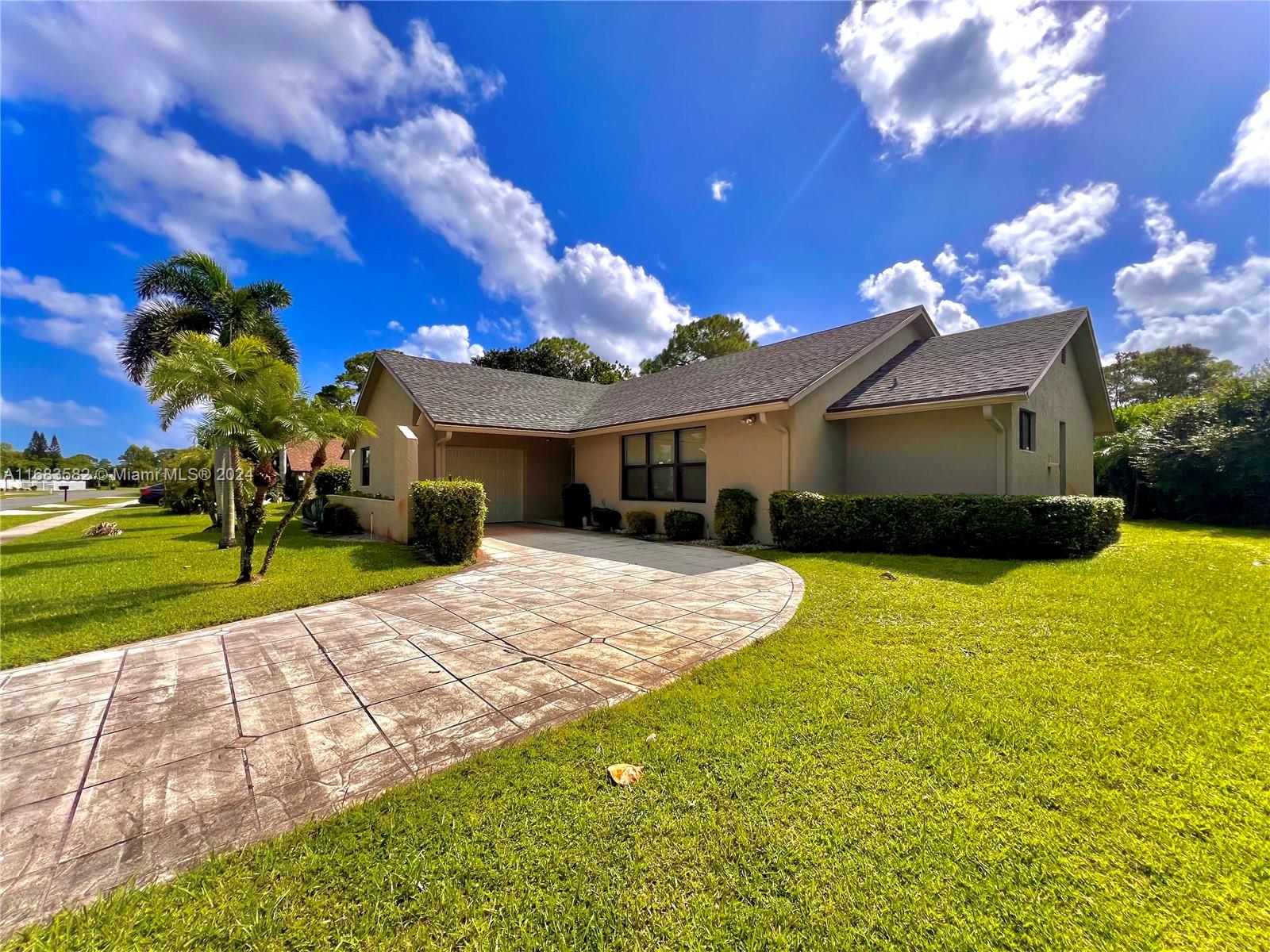 8320 Waccamaw Ln East  