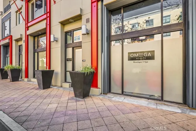 $748,000 | 300 East 4th Street, Unit 103, Long Beach, CA 90802