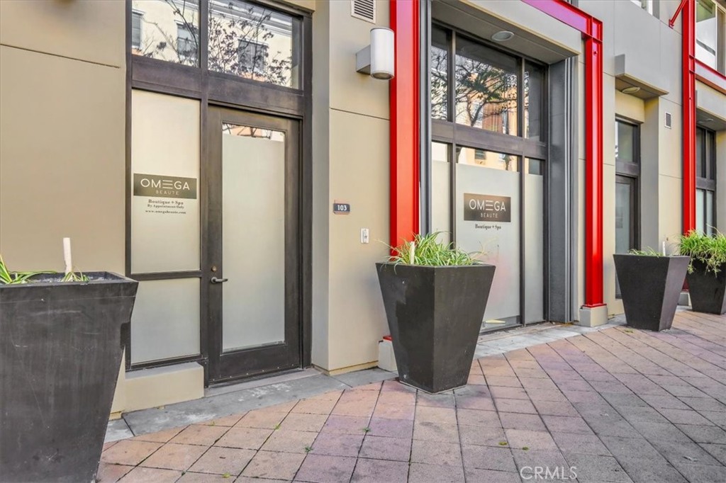 300 East 4th Street, Unit 103 Long Beach, CA 90802 - Photo 2 of 75