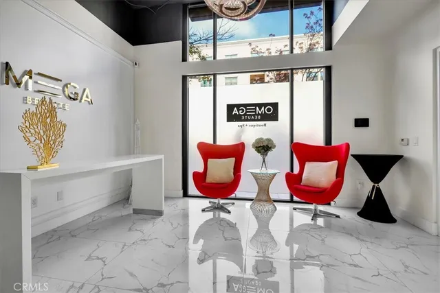 $748,000 | 300 East 4th Street, Unit 103, Long Beach, CA 90802