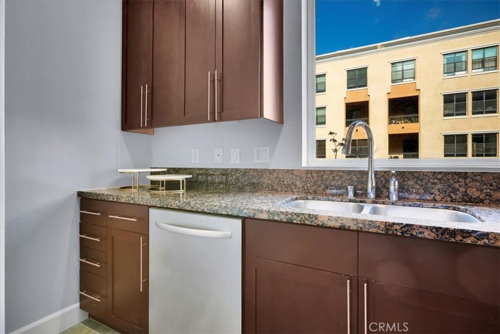 300 East 4th Street, Unit 103 Long Beach, CA 90802 - Photo 47 of 75