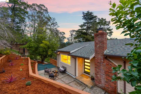 $899,000 | 2 Cortez Court, Oakland, CA 94611