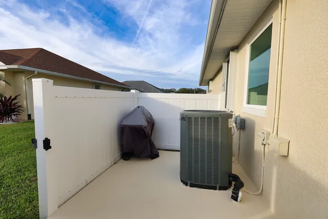 $550,000 | 6540 36th Place, Vero Beach, FL 32966