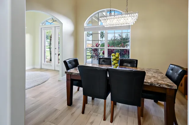 $550,000 | 6540 36th Place, Vero Beach, FL 32966