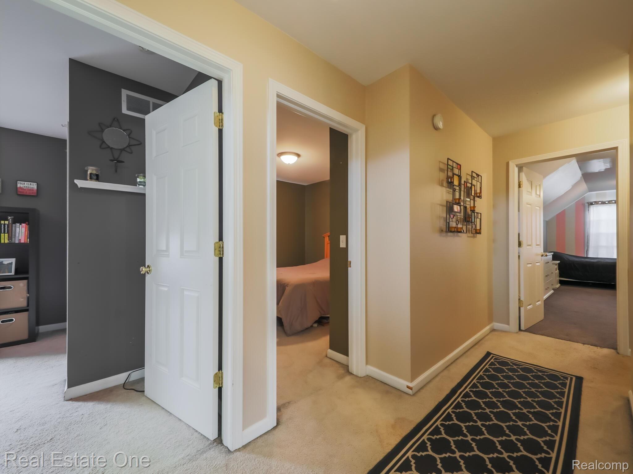 2910 Clivedon Road Howell, MI 48843 - Photo 32 of 43 32-Clivedon.jpg