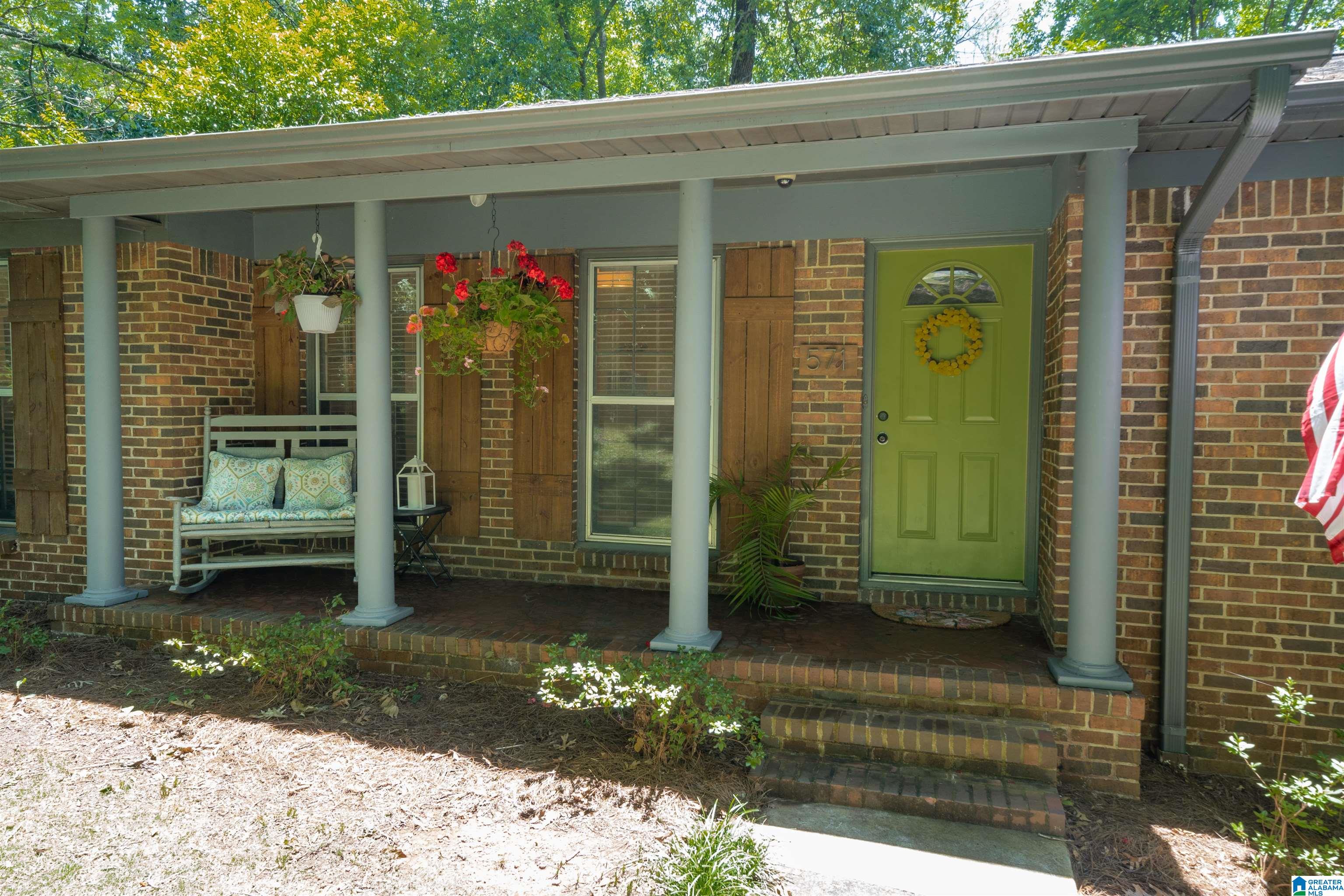 571 Rutherford Circle Birmingham, AL 35206 - Photo 4 of 42