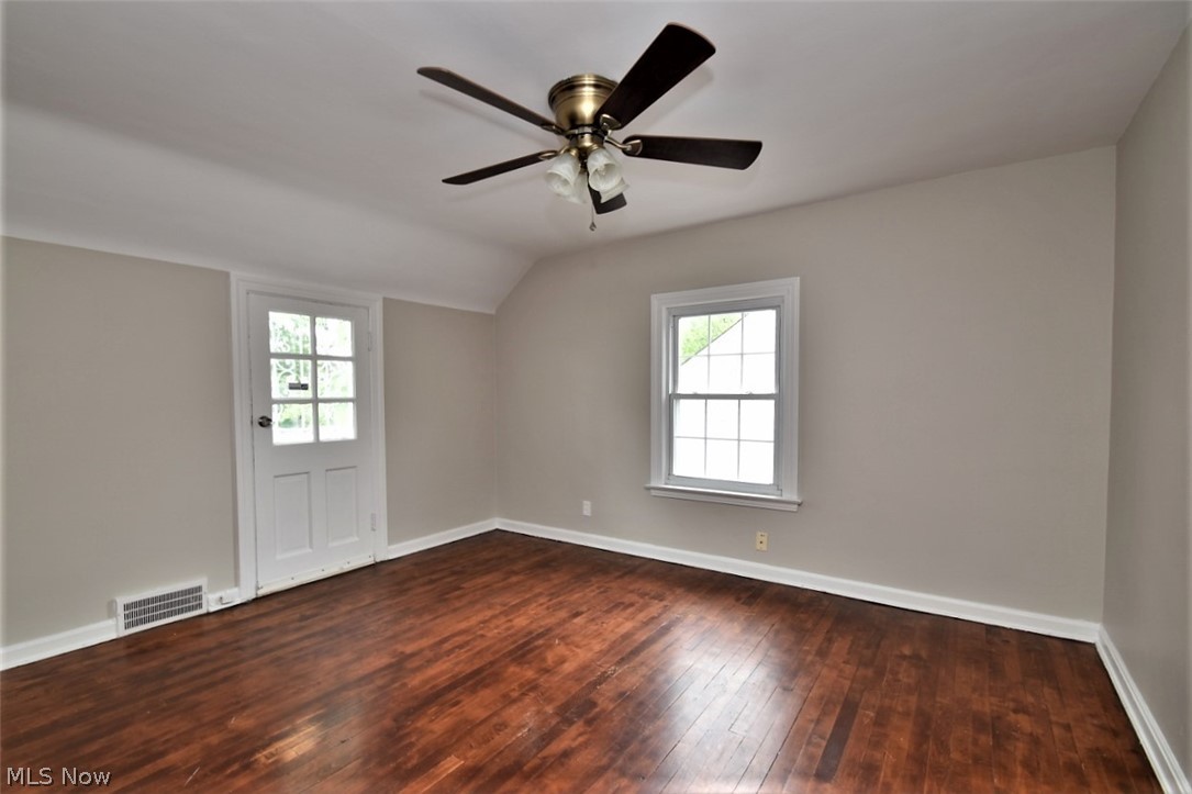 3797 Bainbridge Road Cleveland Heights, OH 44118 - Photo 24 of 35