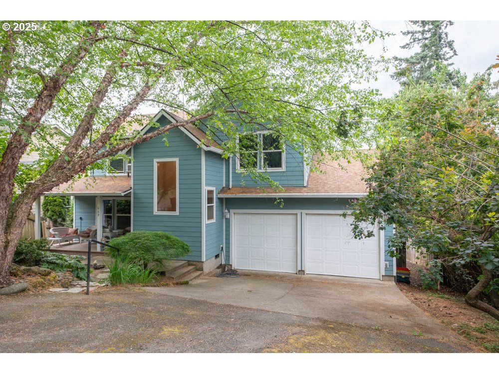 a house view with a outdoor space