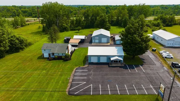 $999,900 | 8984-8998 Brewerton Road, Brewerton, NY 13029