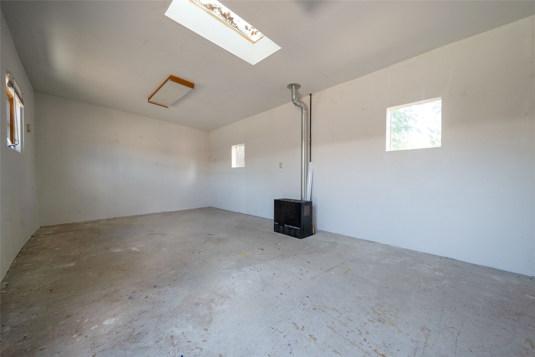 442 Los Pinos Road Santa Fe, NM 87507 - Photo 25 of 70 Studio