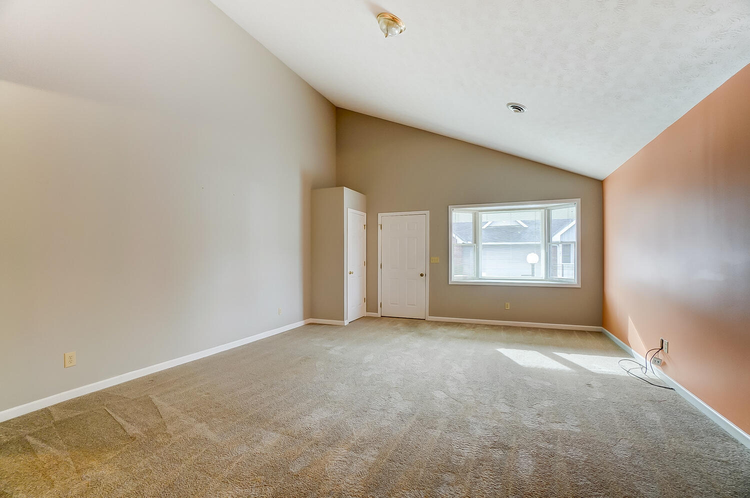 484 Ridgeview Circle East, Unit 1 Springfield, OH 45504 - Photo 5 of 32