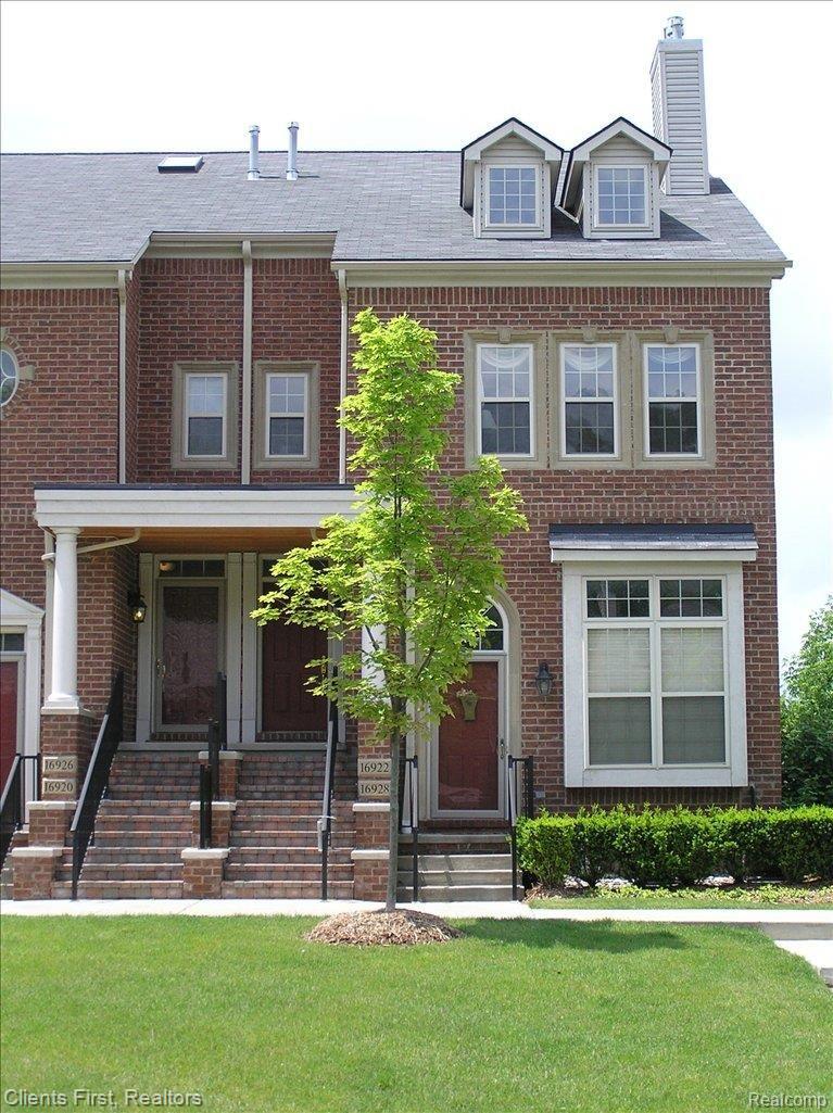 16922 Farmington Road, Unit 90 Livonia, MI 48154 - Photo 1 of 9 P5250317