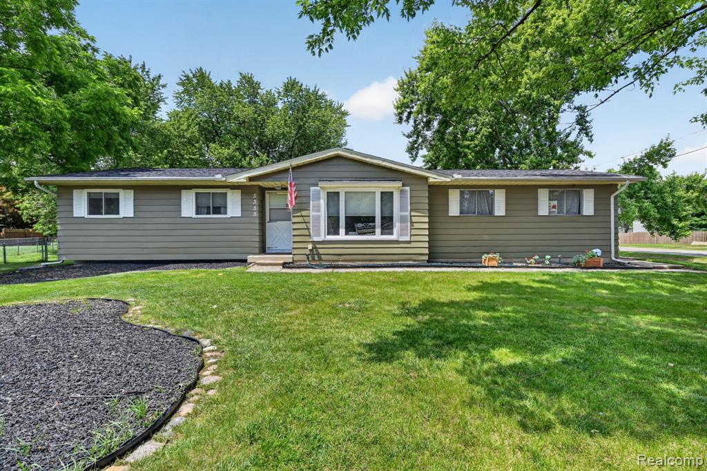 5355 North Seymour Road Flushing, MI 48433 - Photo 2 of 46 Gallery Image 2