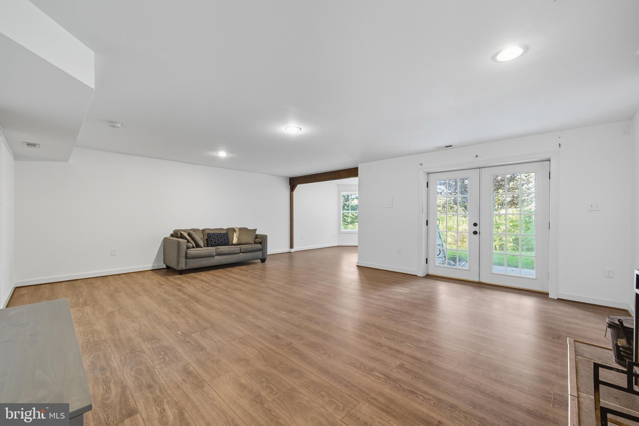540 Mcdonalds Farm Road Linden, VA 22642 - Photo 42 of 60 a view of a livingroom with wooden floor