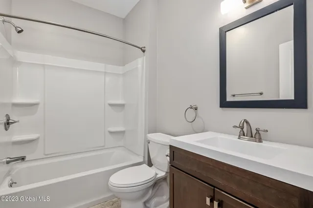 $1,750 | 364 Madison Avenue, Unit 3, Albany, NY 12210