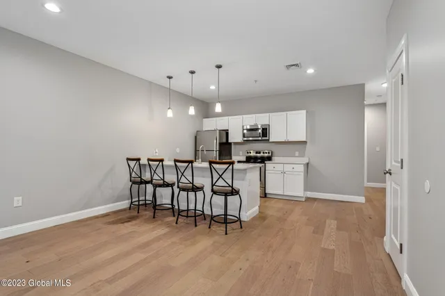 $1,750 | 364 Madison Avenue, Unit 3, Albany, NY 12210