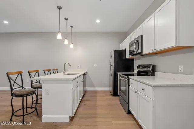 $1,750 | 364 Madison Avenue, Unit 3, Albany, NY 12210