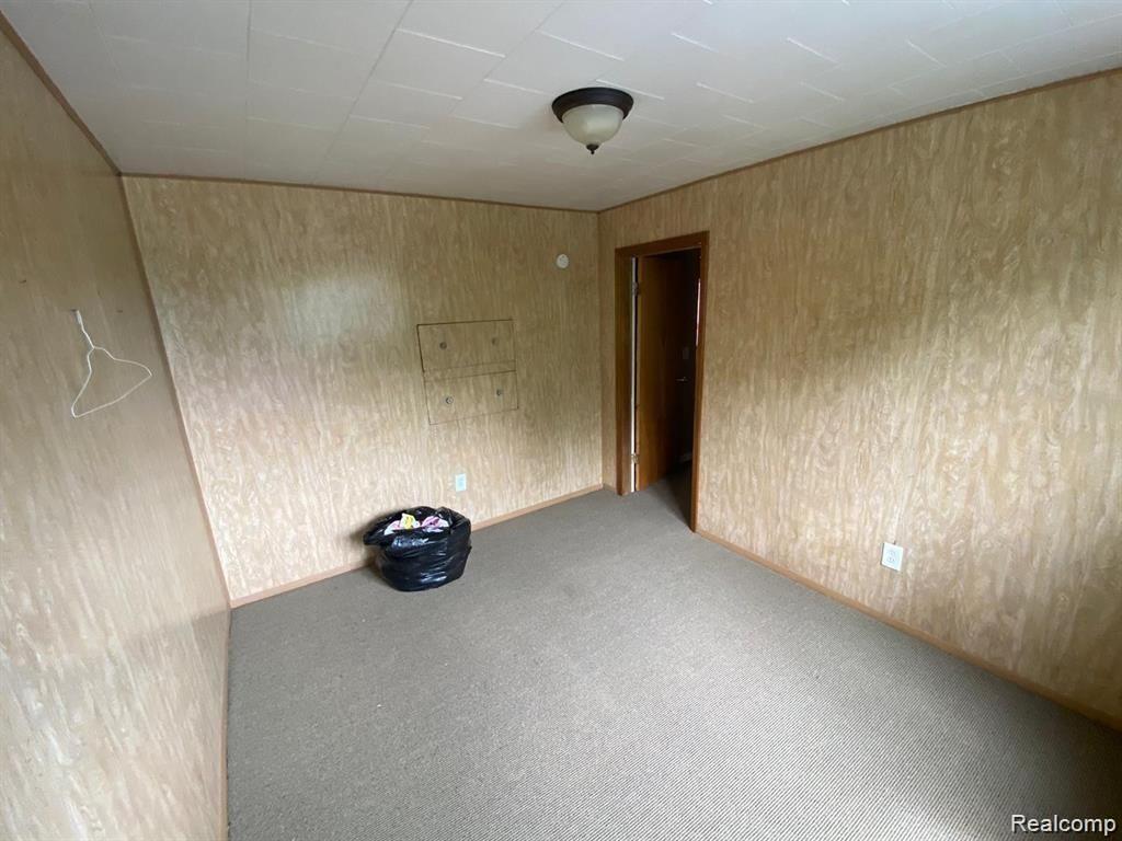8448 Harding Street Center Line, MI 48015 - Photo 31 of 40 room 7.jpg