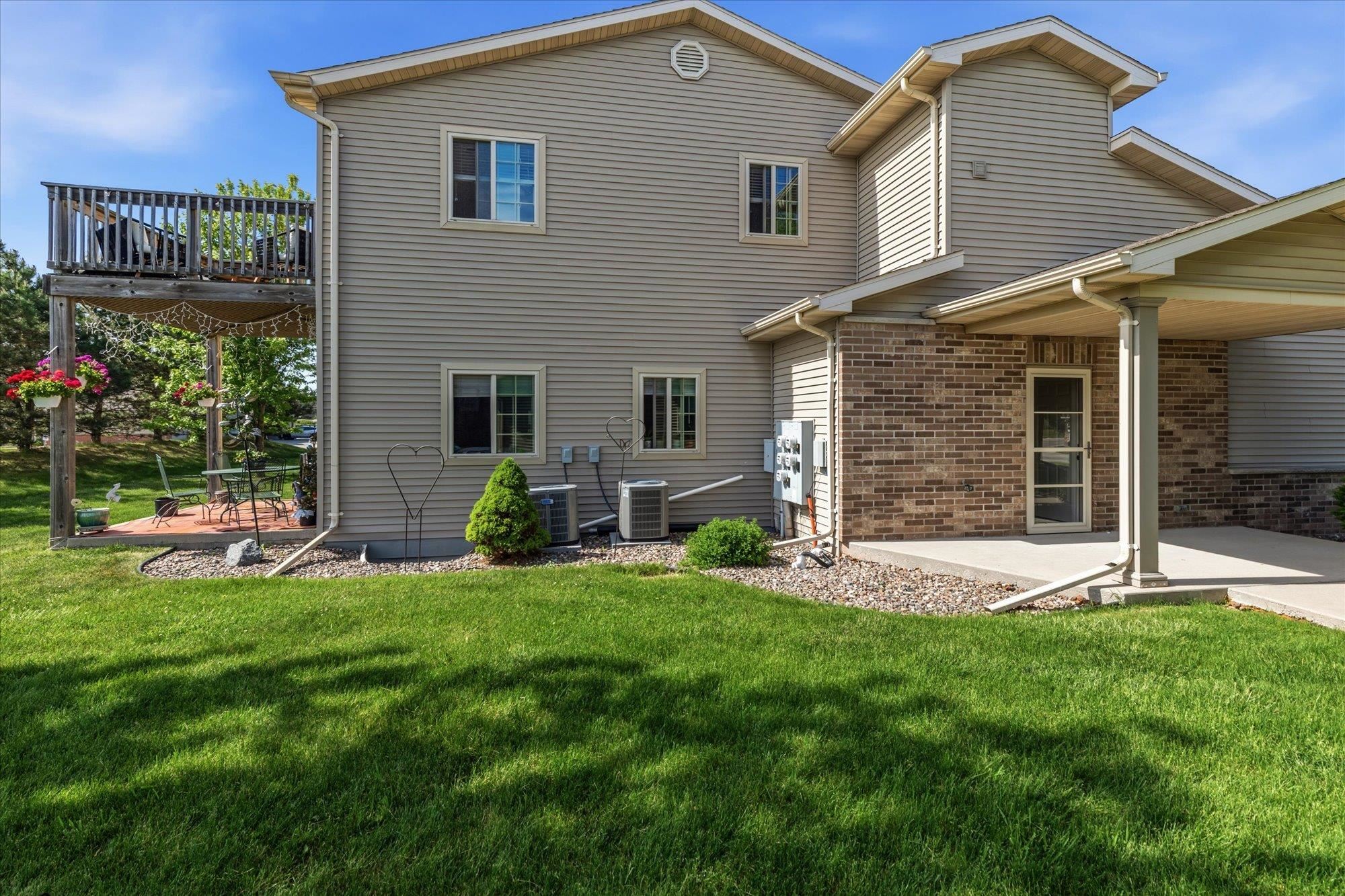 2361 East Plank Road, Unit D Appleton, WI 54915 - Photo 4 of 31
