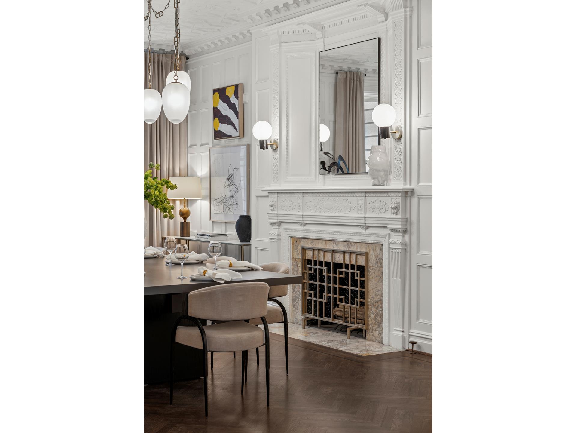 390 West End Avenue, Unit 2A Manhattan, NY 10024 - Photo 4 of 27 a view of a dining room with furniture and wooden floor