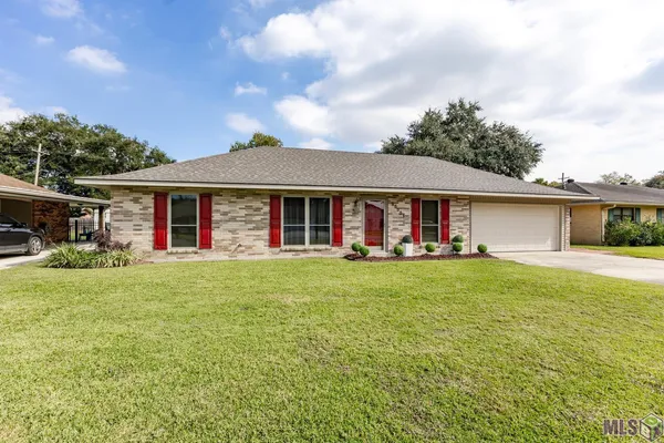 $221,500 | 25321 Fenner Street, Plaquemine, LA 70764