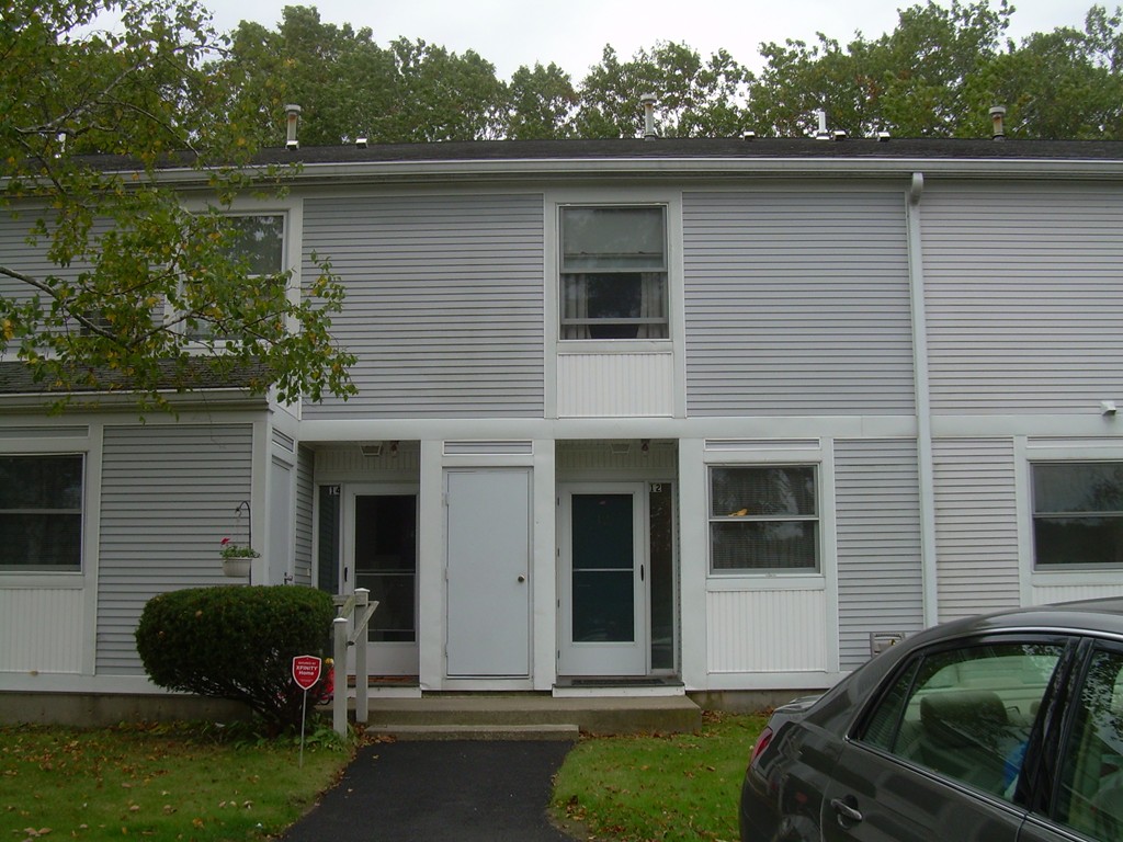 12 Northridge Road, Unit 12 Beverly, MA 01915 - Photo 2 of 26 Gallery Image 2