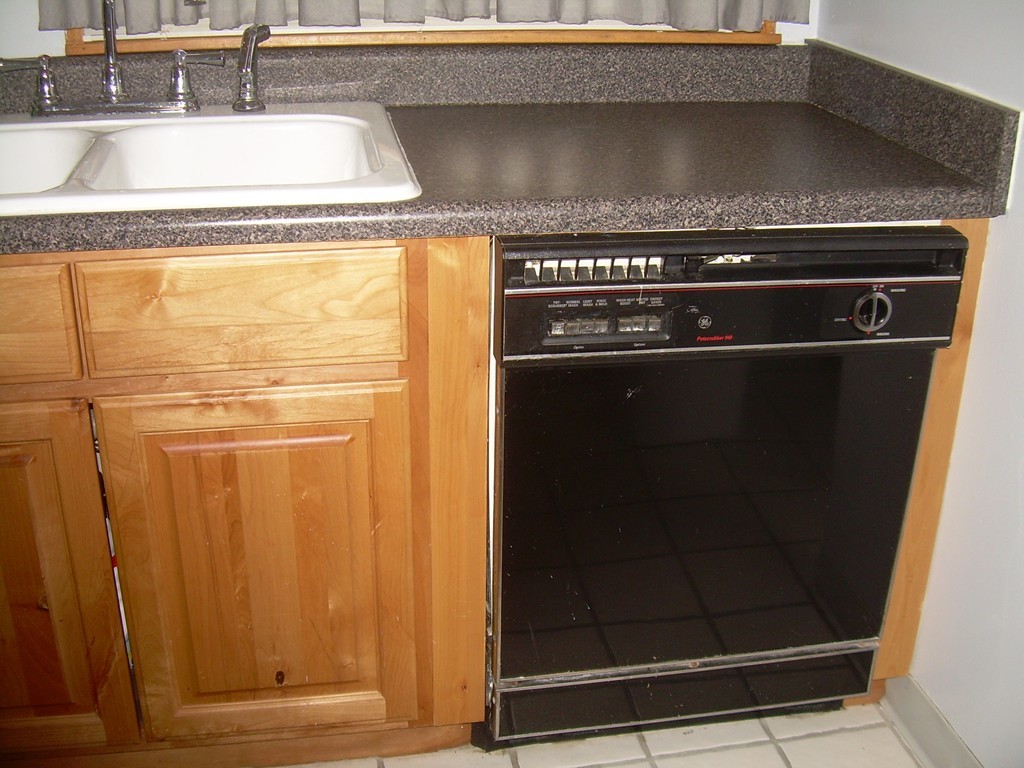 12 Northridge Road, Unit 12 Beverly, MA 01915 - Photo 6 of 26 Gallery Image 6