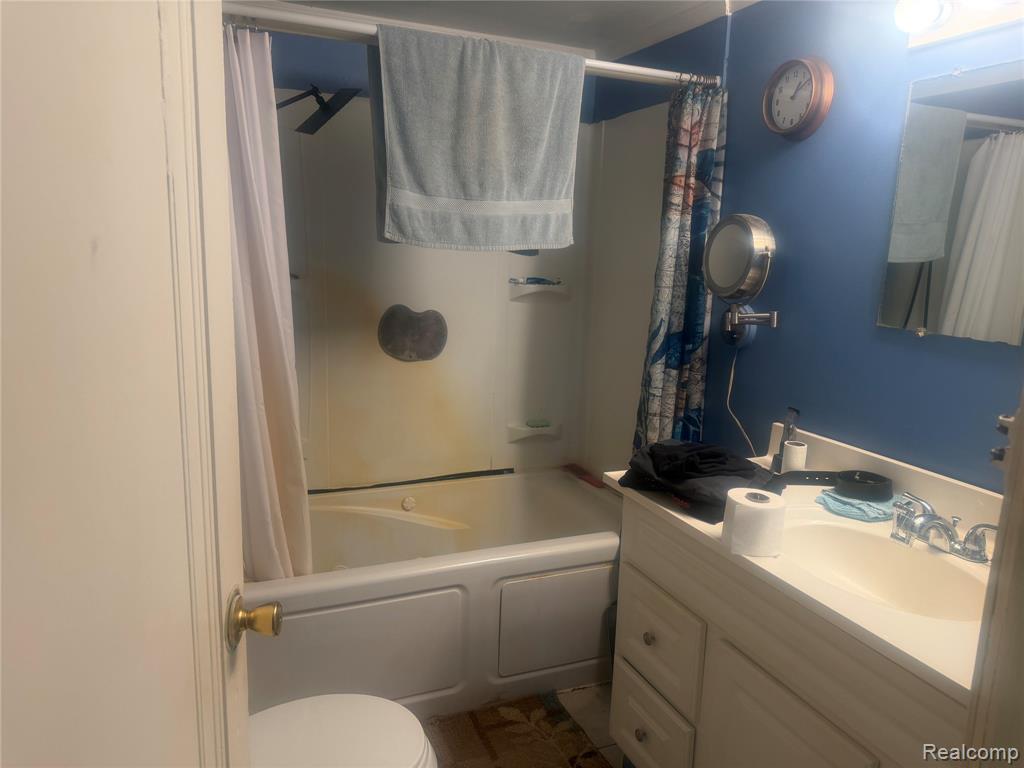 5716 Falkenbury Road North Branch, MI 48461 - Photo 47 of 51