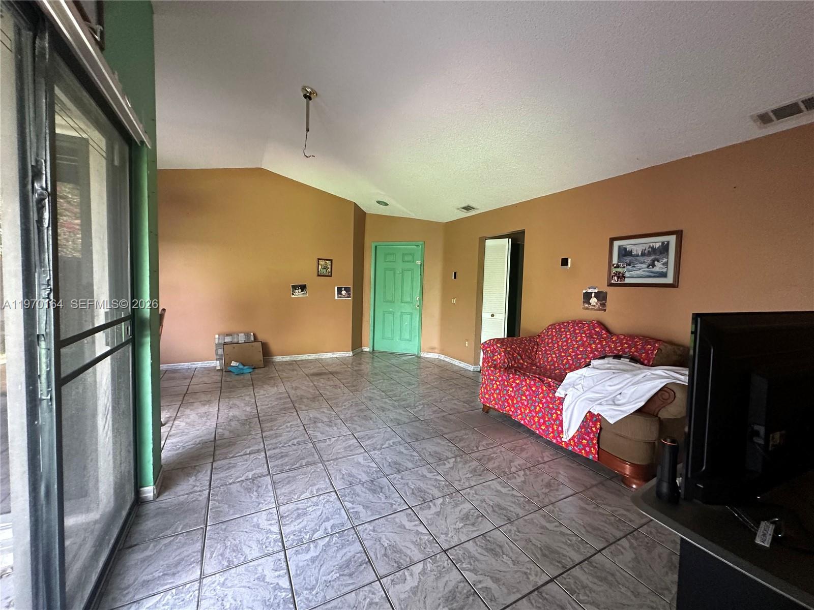 14975 Southwest 48th Terrace, Unit 25E Miami, FL 33185 - Photo 4 of 16