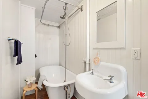 $1,700,000 | 1515 Echo Park Avenue, Los Angeles, CA 90026