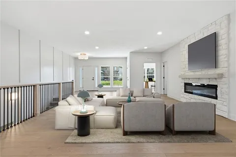 $789,000 | 1412 Northeast Ernest Way, Lee's Summit, MO 64086