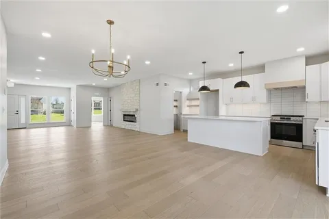 $795,000 | 1412 Northeast Ernest Way, Lee's Summit, MO 64086